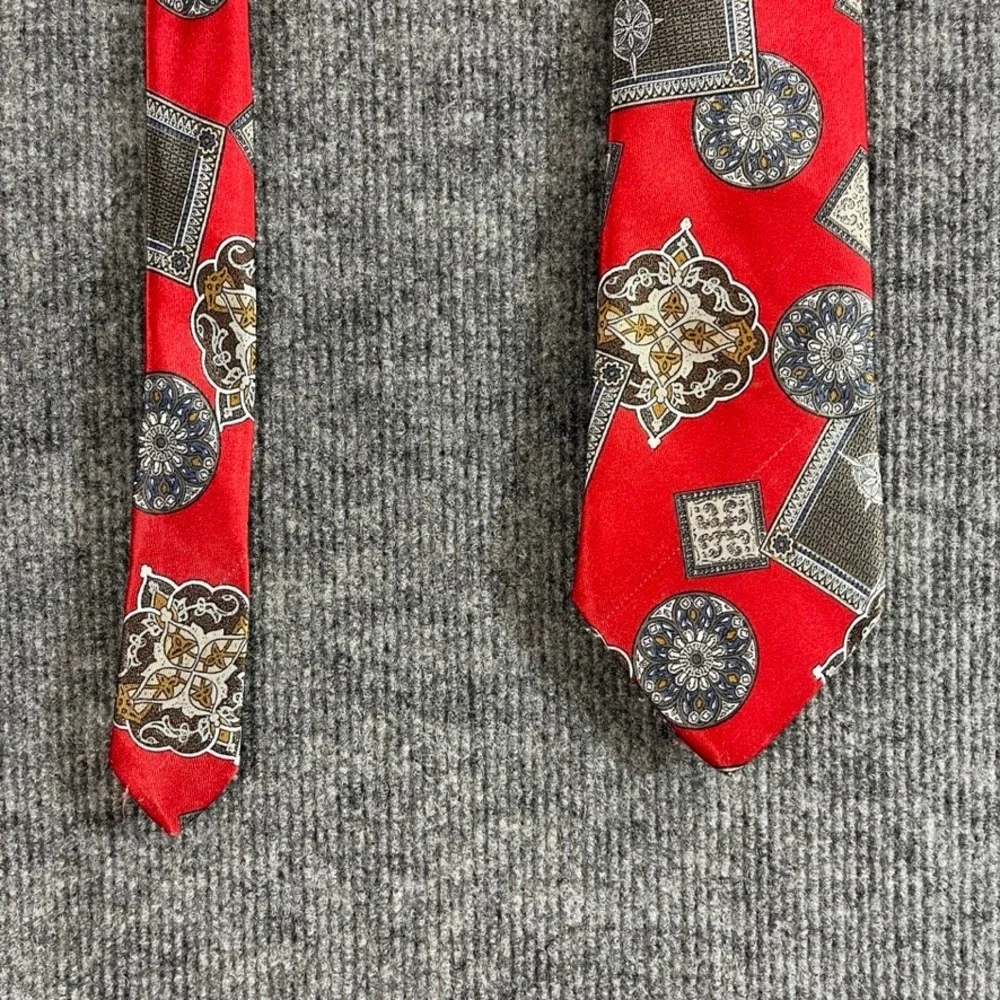 Westchester Classics Mens Red Geometric Medallion Print Polyester Necktie